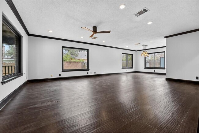 Building Photo - 8409 Nairn Dr