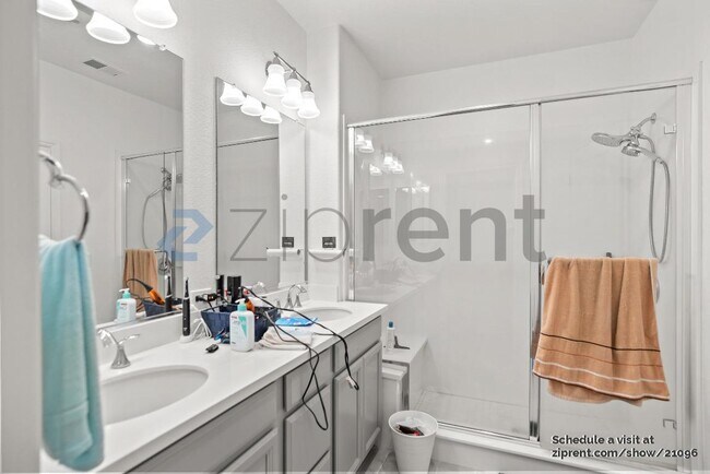Building Photo - 2588 Gimelli Way