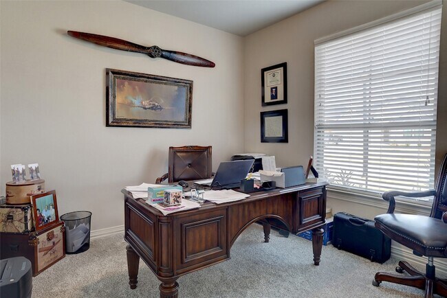 Building Photo - 207 Michael Dr