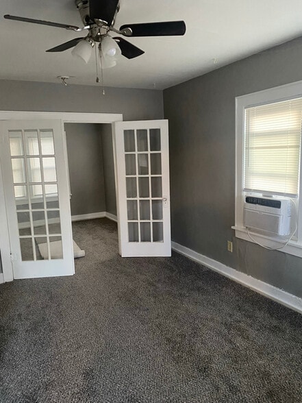 Building Photo - 221 W Gilbert St