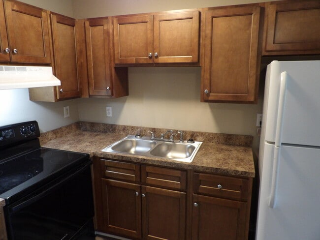 Building Photo - 35 Ashwood Ct