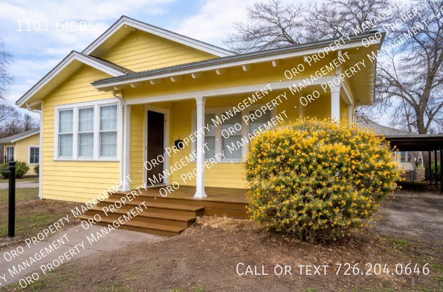 Building Photo - 1101 Gibbs-