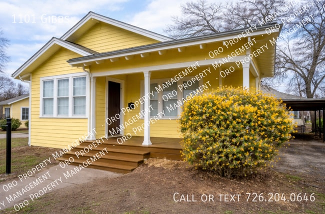 Building Photo - 1101 Gibbs-