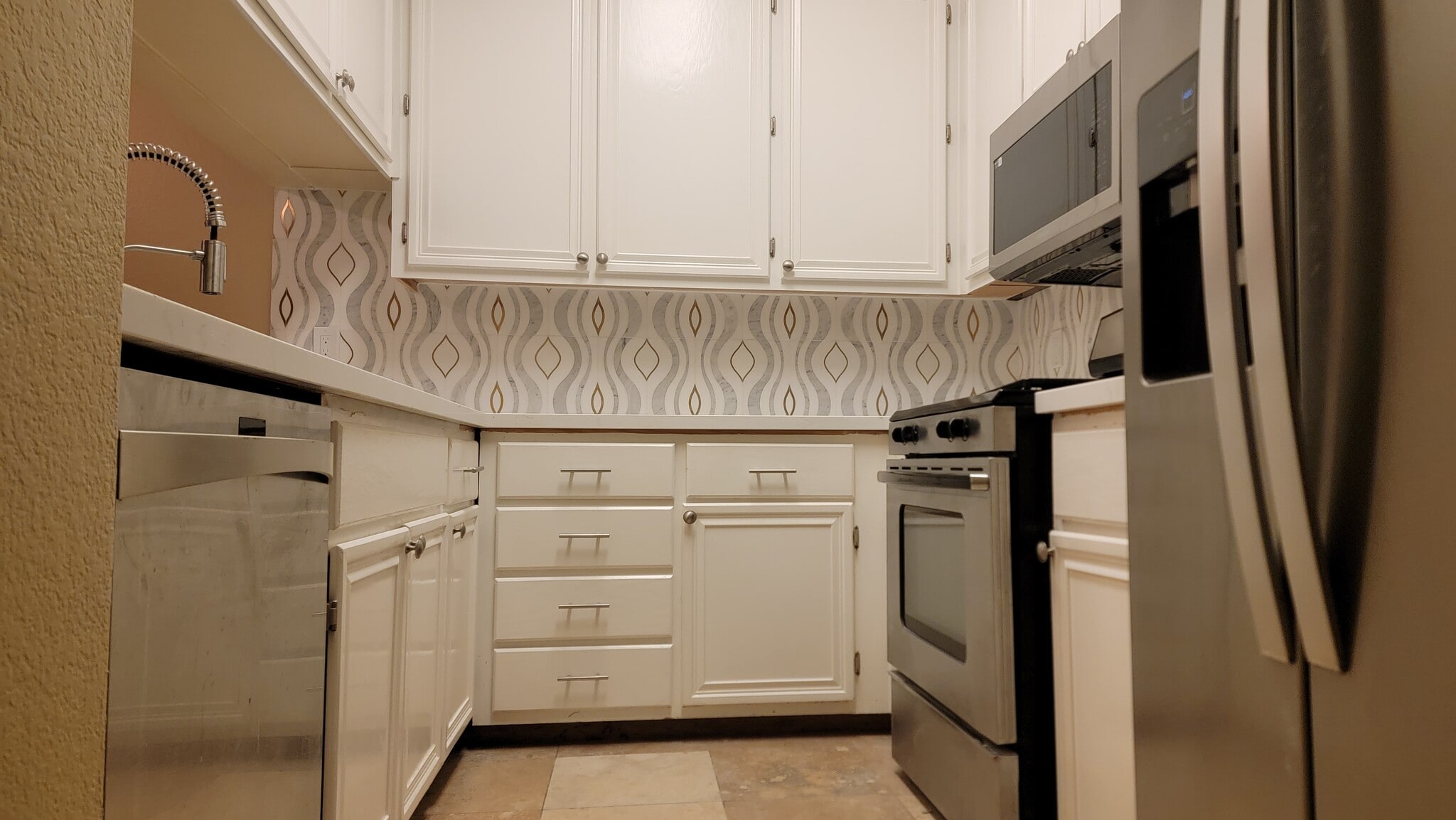 Building Photo - 119 Commodore Dr