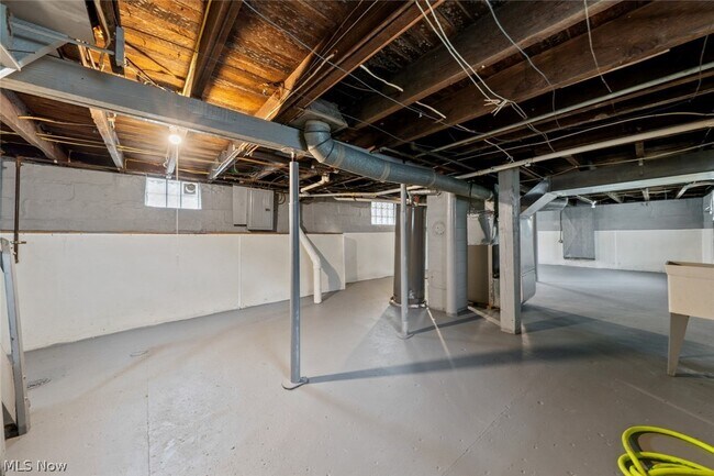 Building Photo - 3753 W 139th St