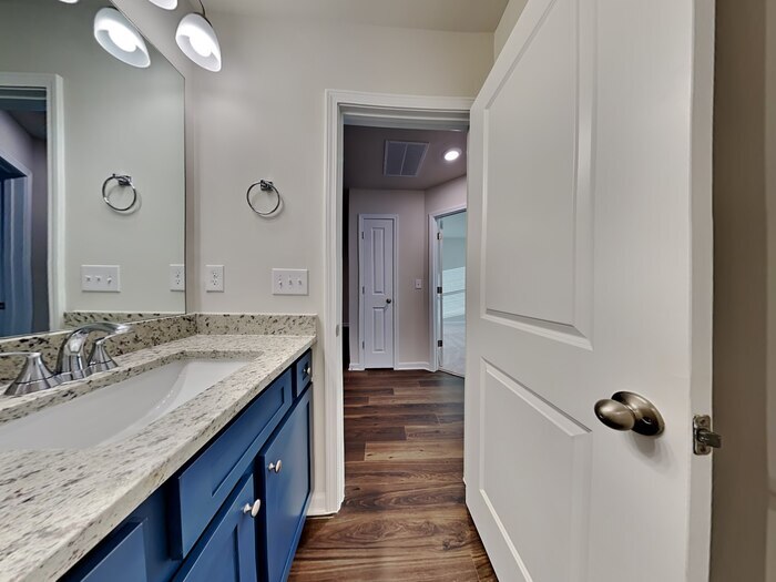 Building Photo - 121 Wayne Ln