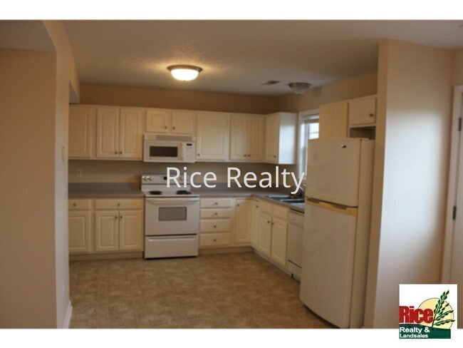 Building Photo - 400 Wimmer St