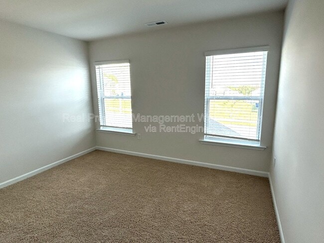 Building Photo - 3604 Sorda Ct