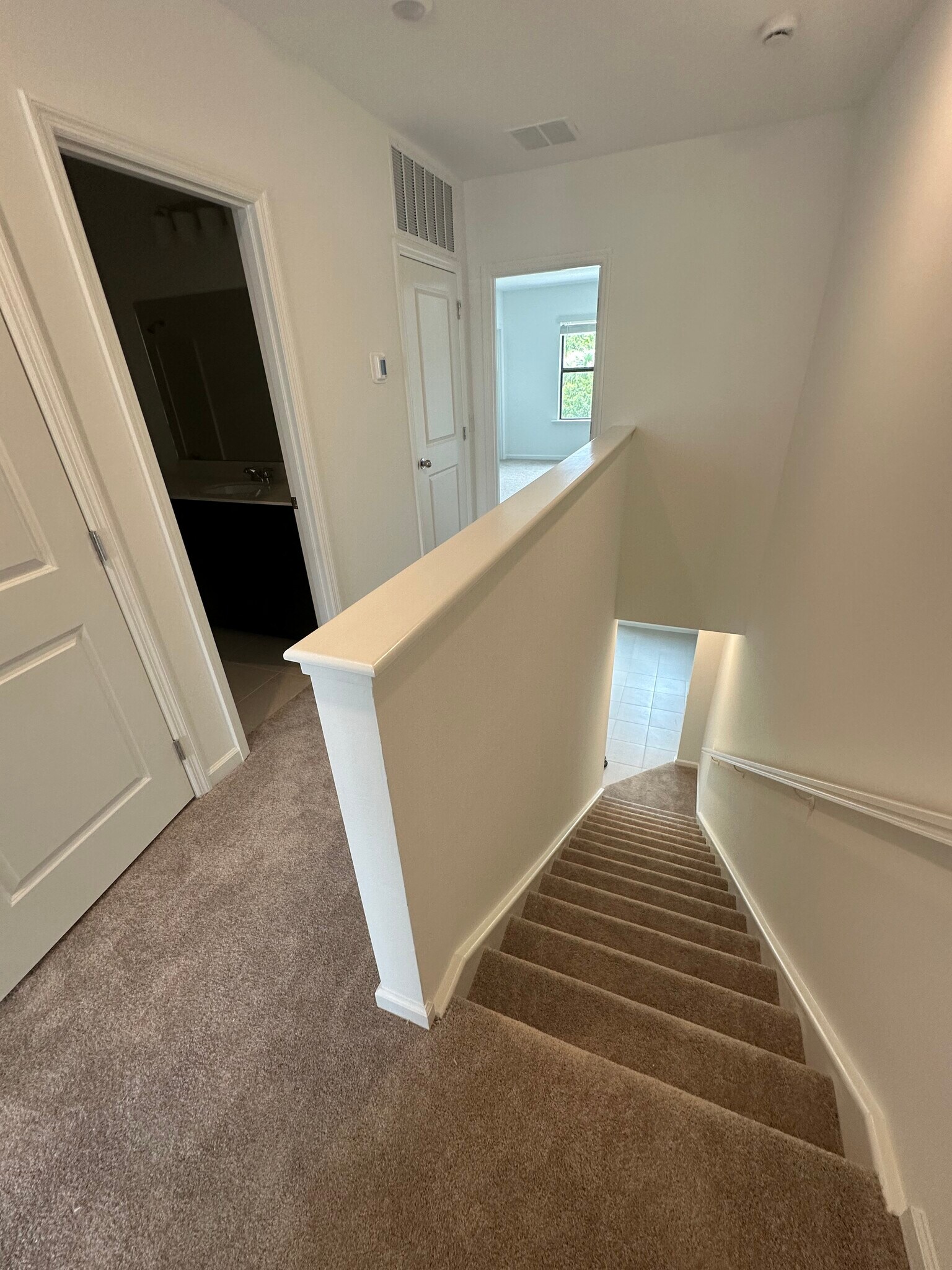 Building Photo - 27865 Solis Grande Dr
