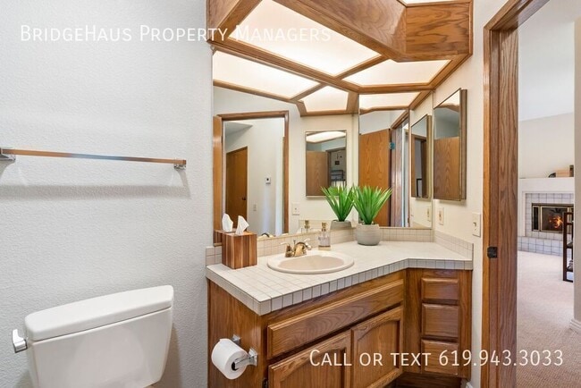 Building Photo - 12122 Royal Birkdale Row