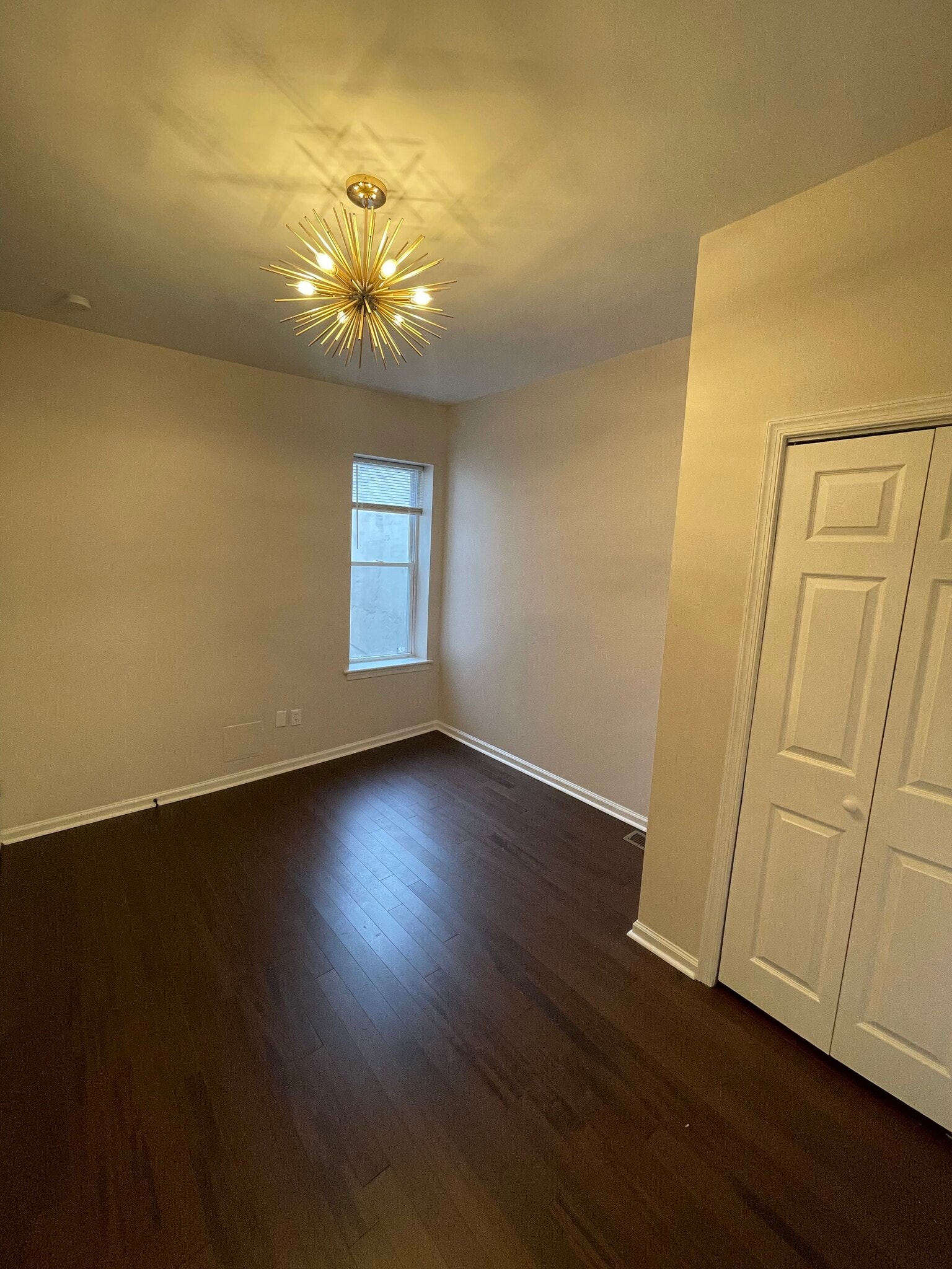 Building Photo - 1636 S 21st St