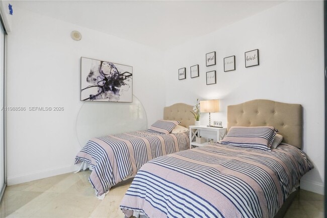 Building Photo - 1830 S Ocean Dr