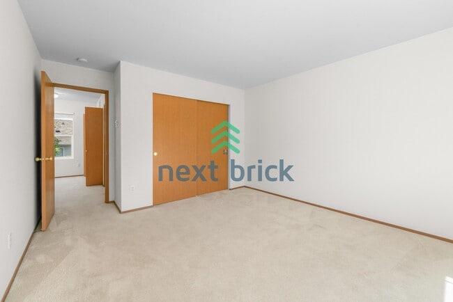 Building Photo - Charming Detached Cottage in Snoqualmie Ridge - Award Winning Schools!