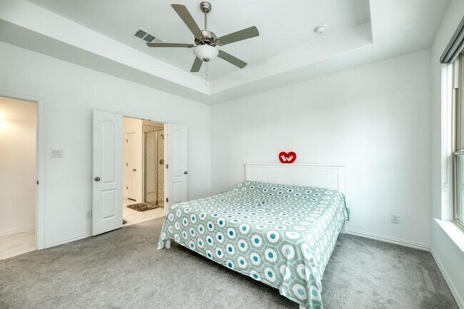 Building Photo - 2309 Wooded Run Trl