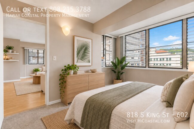Building Photo - 818 S King St
