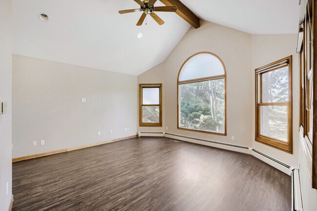 Building Photo - 21648 Mountsfield Dr