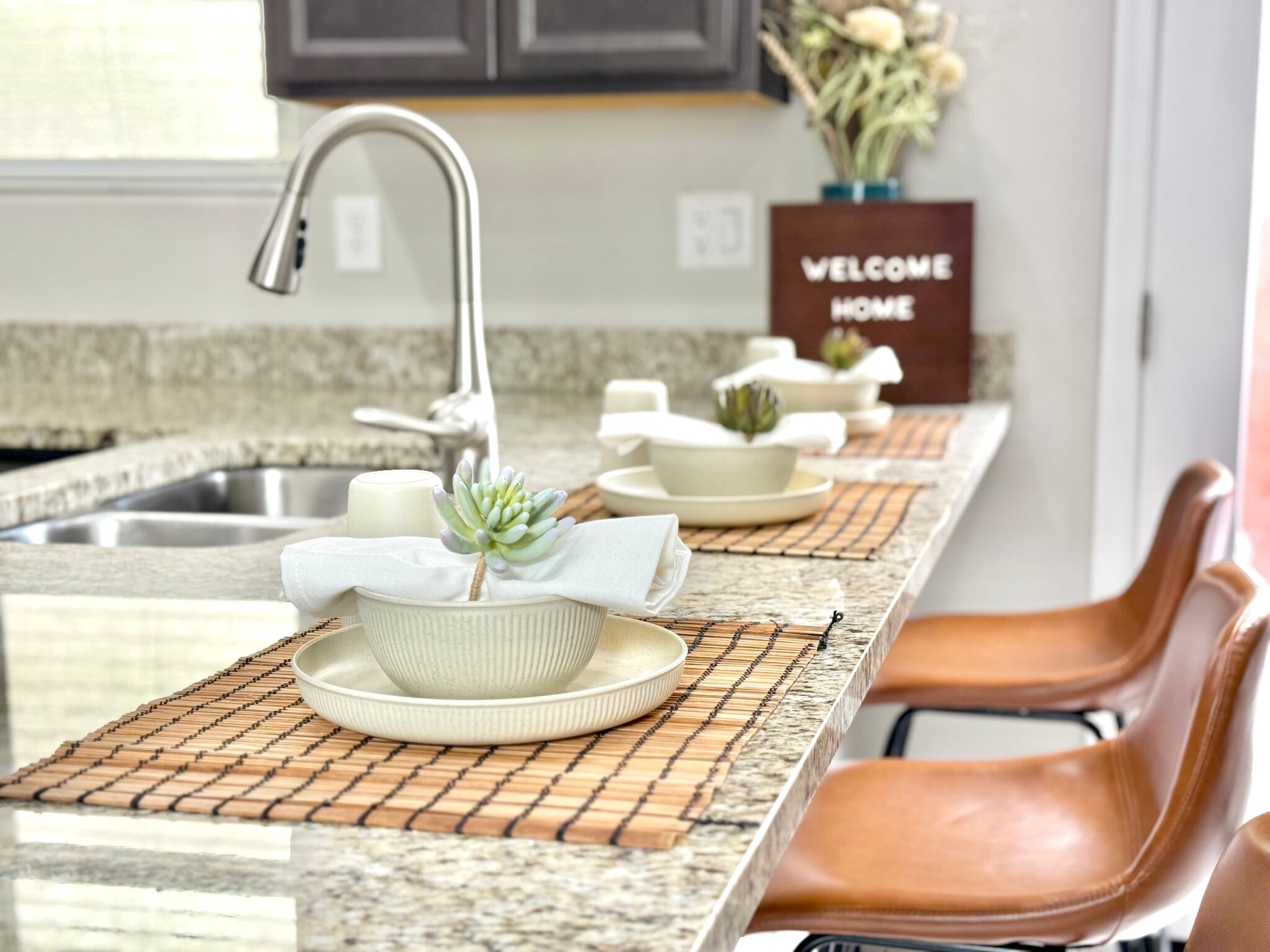 Building Photo - 8060 S Desert Indigo Dr