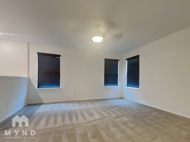 Building Photo - 2100 Iron Rail Terrace