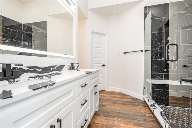 Building Photo - 4610 Clay Dr