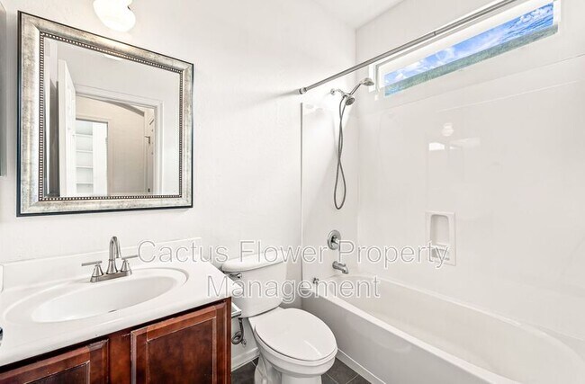 Building Photo - 3628 E Janelle Way