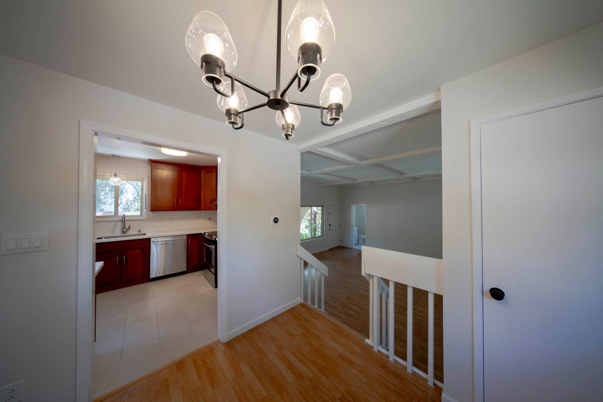 Building Photo - 2022 Ascot Dr