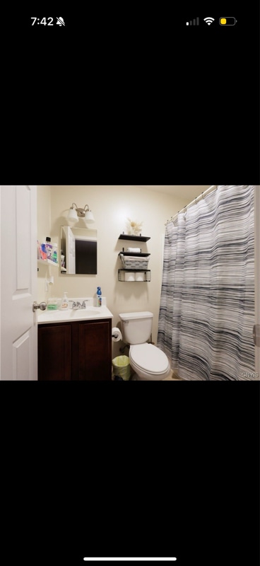 Building Photo - 10029 Ash St