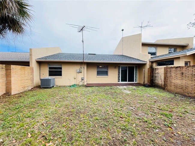 Building Photo - 11014 Knollview Way