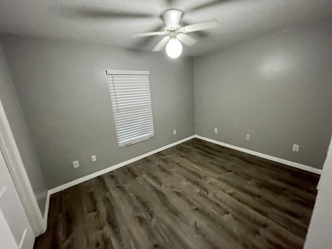 Building Photo - 2275 Granada Dr