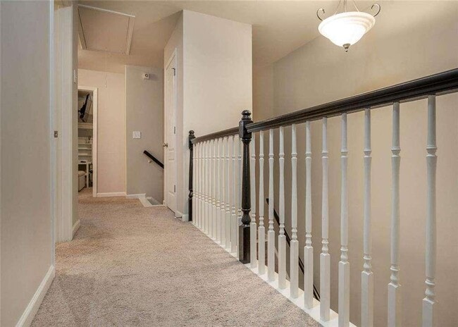 Building Photo - 2396 Meadow Falls Ln