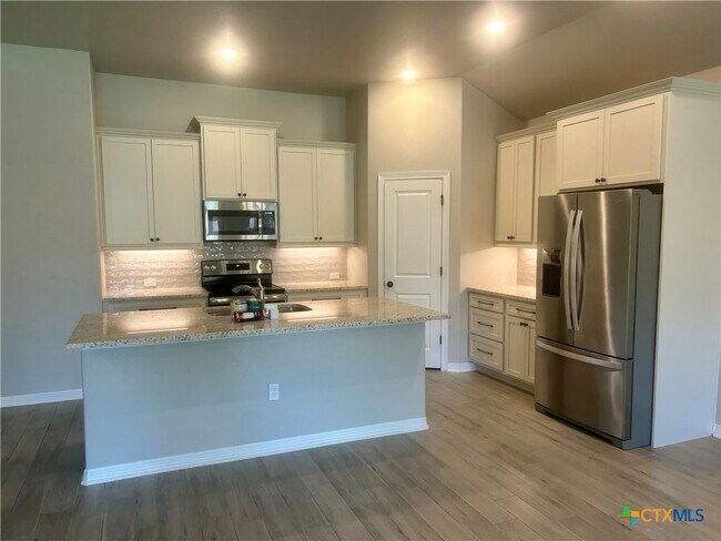 Building Photo - 3316 Braford Dr