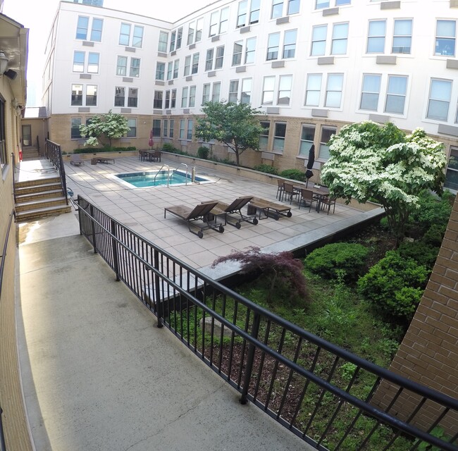 Building Photo - 110 Tidewater St