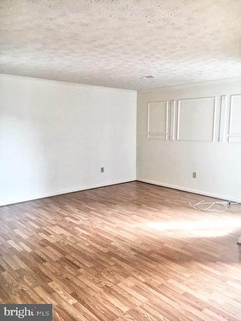 Building Photo - 2145 Wainwright Ct