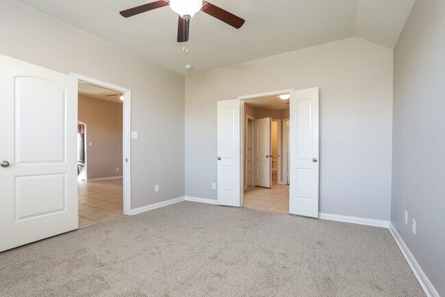 Building Photo - 13041 Tobin Dr