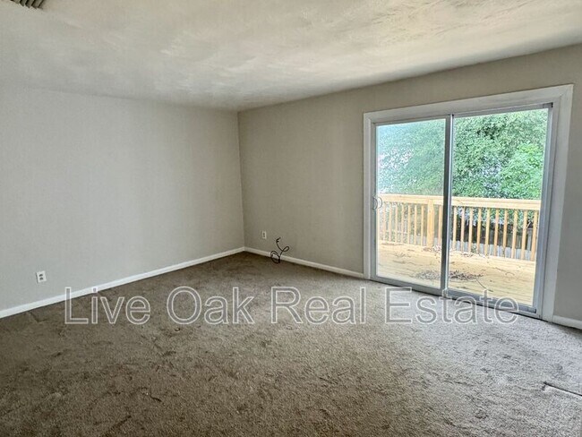 Building Photo - 2132 Point Hollow Ct.