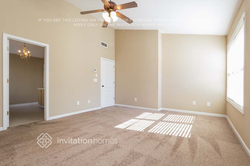 Building Photo - 6582 Grand Hickory Dr
