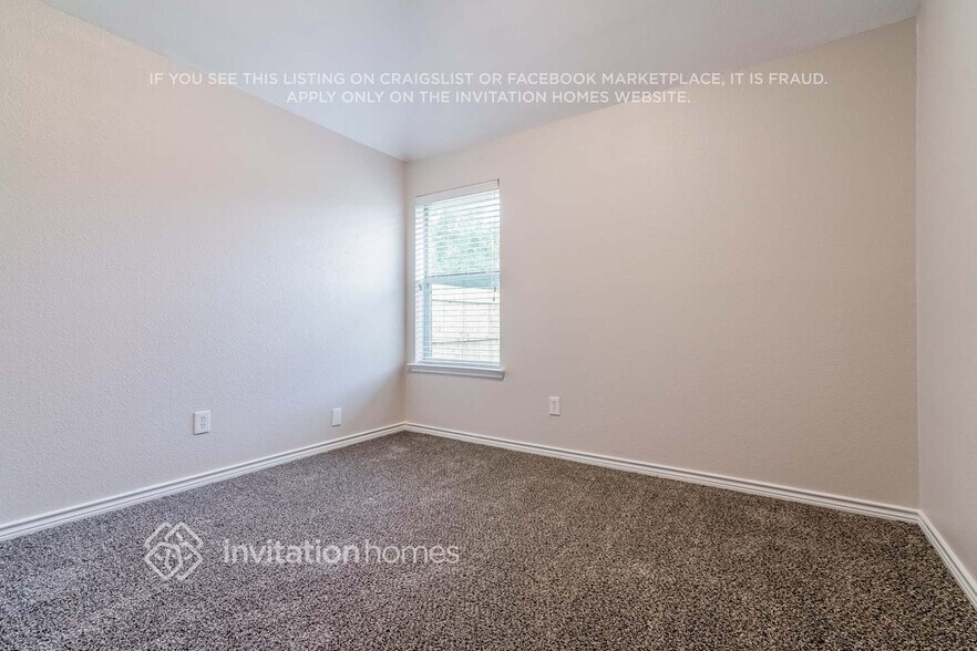 Building Photo - 3849 Cedar Falls Dr