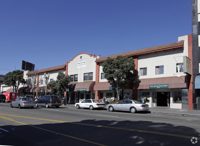 Fruitvale Center - 3206-3252 International Blvd Oakland CA 94601 ...