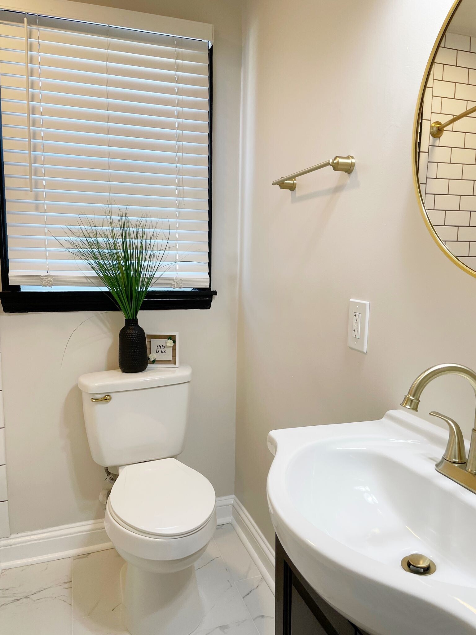 Building Photo - 500 5th St