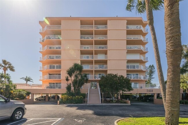 Building Photo - 7432 Sunshine Skyway Ln S