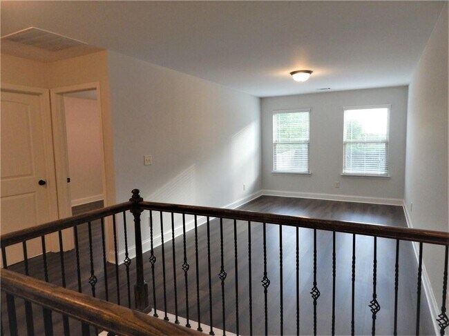 Building Photo - 2441 Melton Common Dr