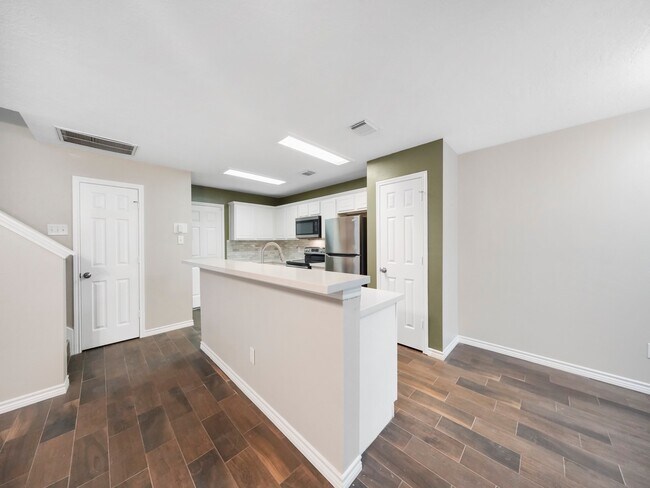 Building Photo - 167 Anise Tree Pl
