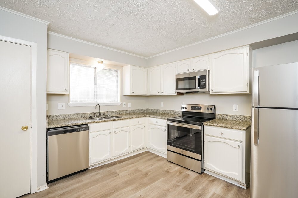 Building Photo - 14135 Barrone Dr