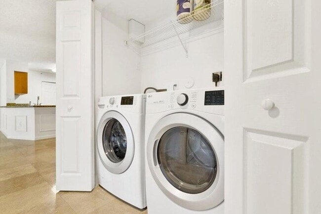 Building Photo - 3143 Clint Moore Rd