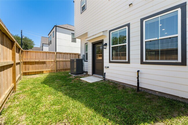 Building Photo - 5422 Wheatley St
