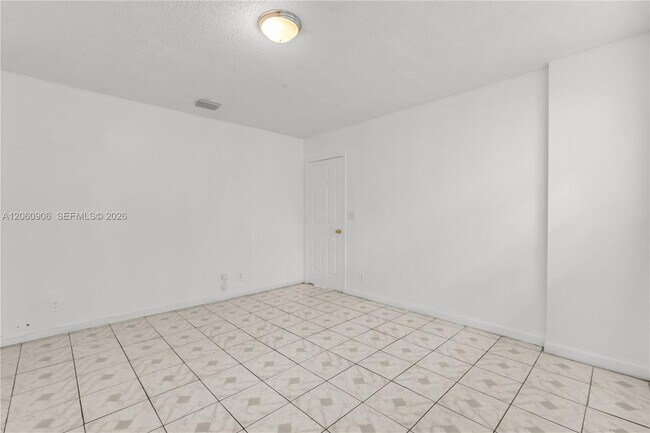 Building Photo - 5742 Garfield St