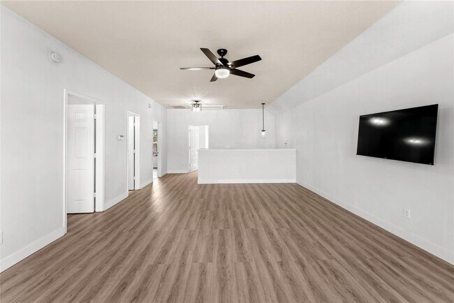 Building Photo - 19106 Spring Meadows Ln