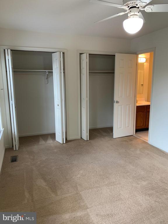 Building Photo - 2113 N Tazewell Ct