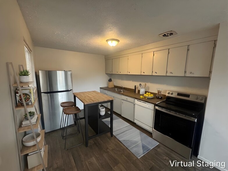 Building Photo - 1619 S 1000 W