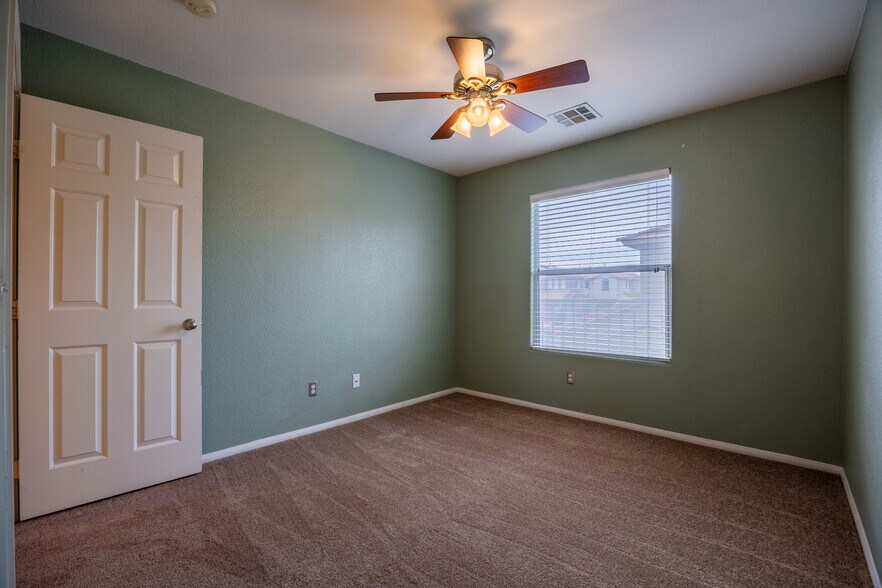 Building Photo - 10343 Keystone Pastures St