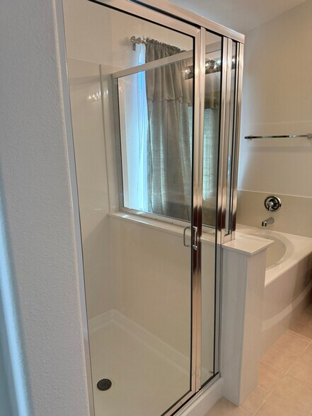 Building Photo - 1168 Fernwood Way